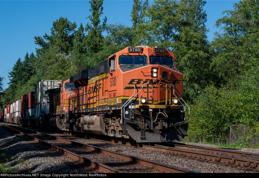 BNSF 5780